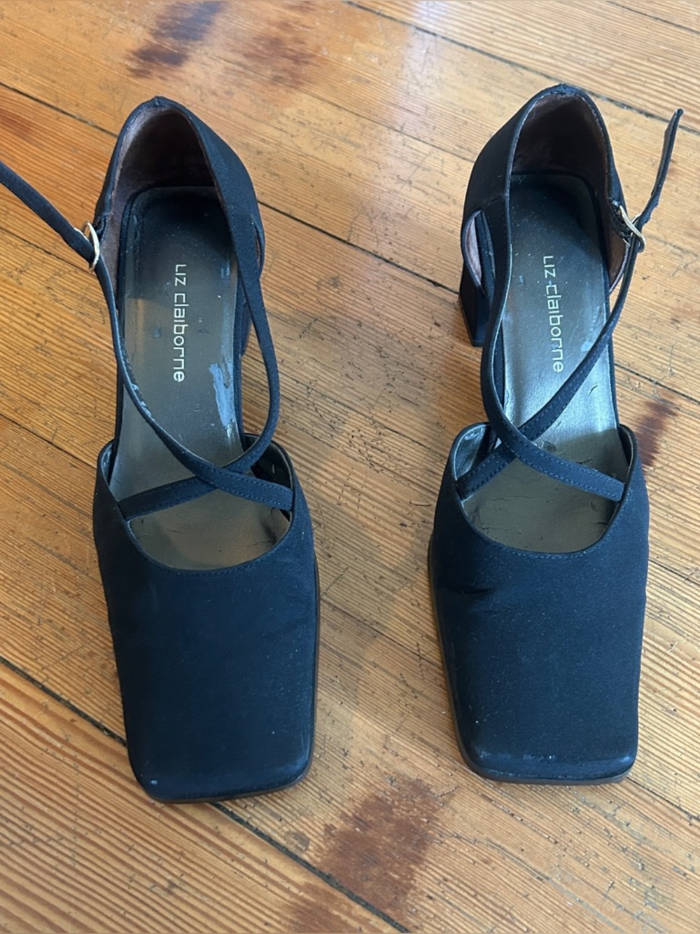 vintage liz claiborne pumps